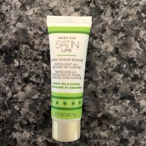 Mary Kay satin lips scrub